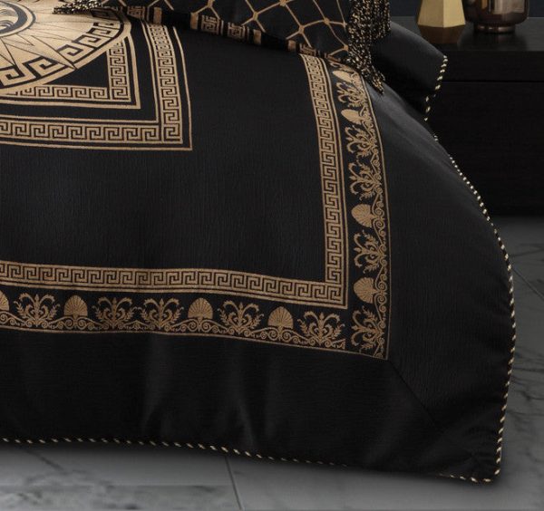 Massimo QUILT COVER king by Davinci gold black  versace bold elegant classic luxury For Sale