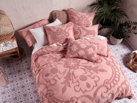 RAPALLO BLOSSOM QUILT COVER SE PIECE DEAL COTTON CHENILLE KING PINK LINEN HOUSE For Sale