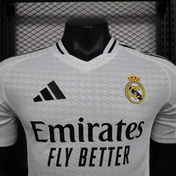 Real Madrid - 24 25 Player Version Online now